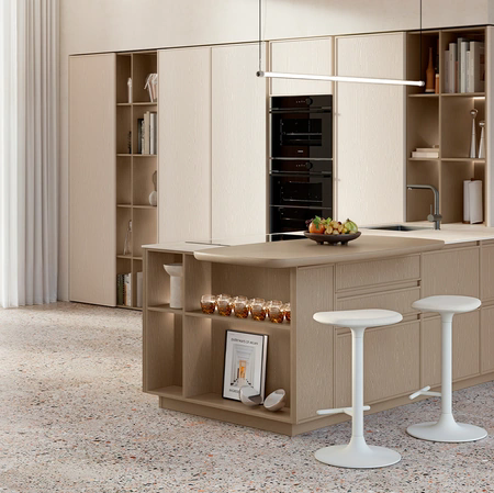 Cucina Moderna con penisola Sakura 19 in Frassino laccato Marrone e Crema di Veneta Cucine