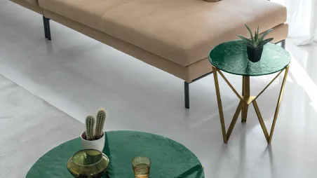 Tavolino rotondo Spider con top in vetro ondulato e struttura in metallo verniciato di Target Point