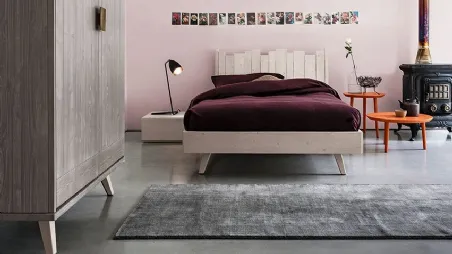 Cameretta per ragazzi in legno massello con letto da una piazza e mezza Maestrale M05 di Scandola