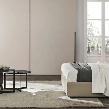 Letto Dafne in ecopelle con contenitore di Tomasella