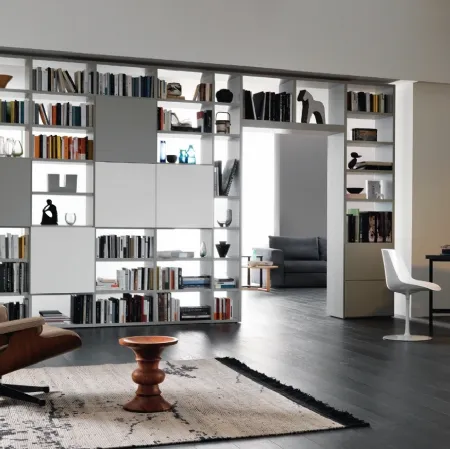 Libreria divisoria bifacciale Modo M6C93 in laccato opaco di Sangiacomo