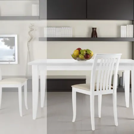 Sedia SD751 in legno laccato bianco con seduta in tessuto imbottito di Fratelli Elli