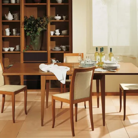 Sedia in tessuto con struttura in legno SD753 di Fratelli Elli