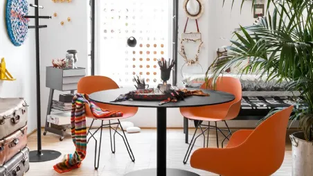 Tavolo rotondo in laminato stratificato con base in metallo Cocktail di Connubia
