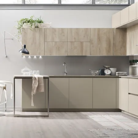 Cucina Moderna Lounge angolare con penisola in laccato Beige Ecru e Rovere Coloniale di Veneta Cucine