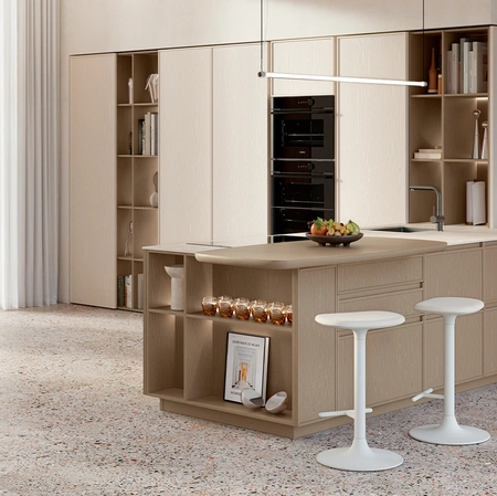 Cucina Moderna con penisola Sakura 19 in Frassino laccato Marrone e Crema di Veneta Cucine